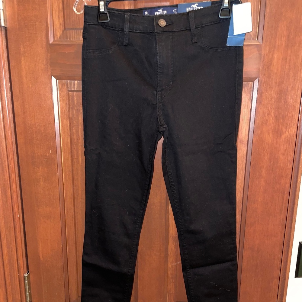 Black brand new Hollister jeans